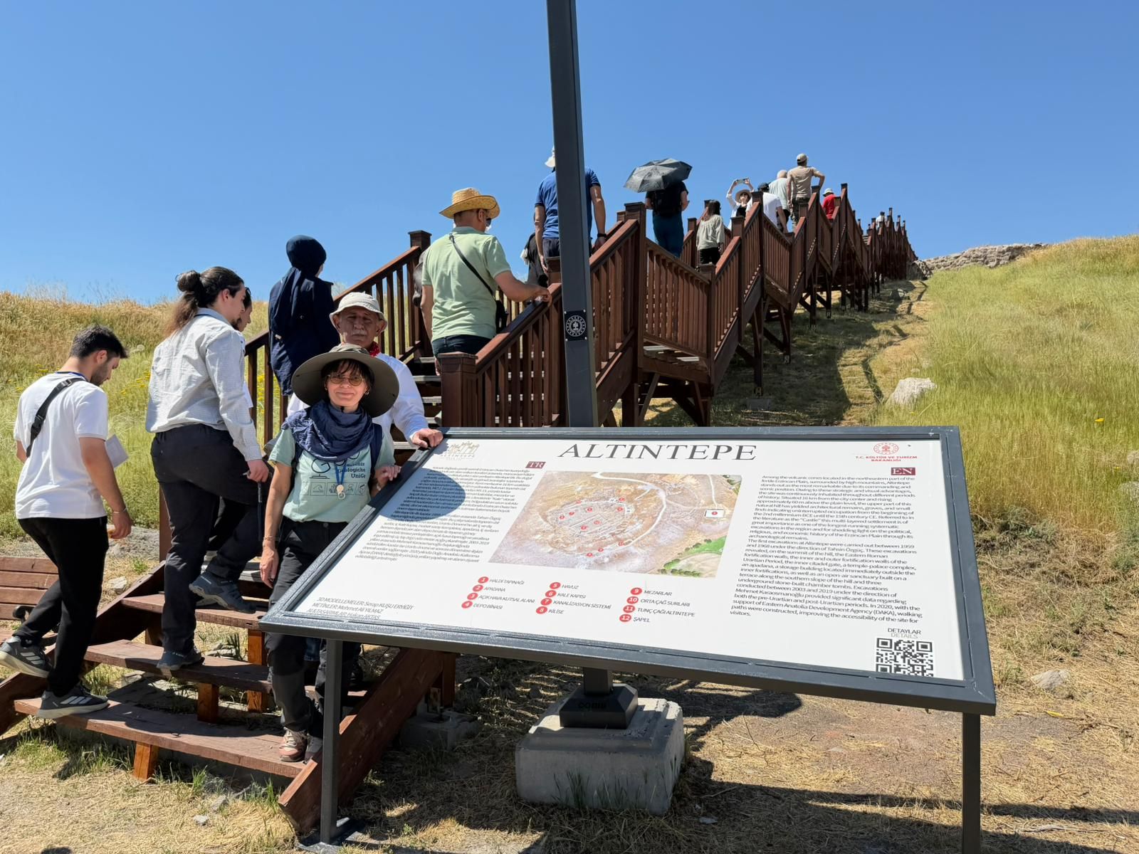 Altıntepe ve Volkanik Domlar